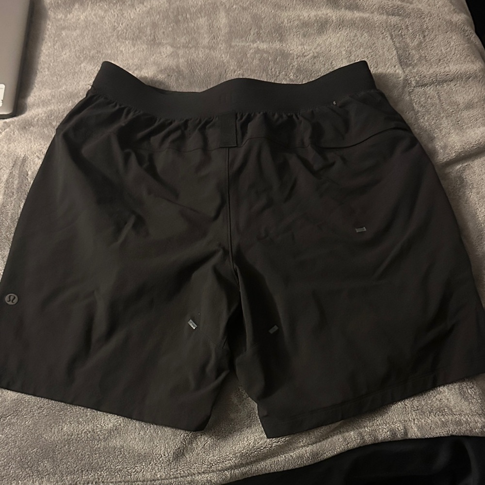 lululemon athletica Lined Black Athletic Shorts - Picture 2 of 4